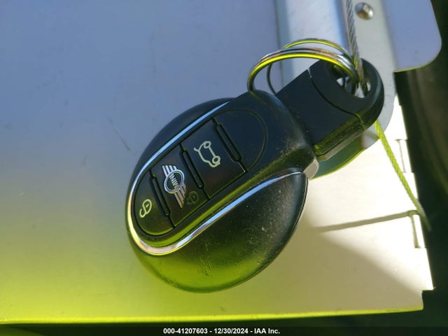 2018 MINI COUNTRYMAN WMZYT5C38J3D82522 Photo 10