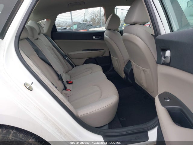 KIA Optima Lx 2018 5XXGT4L34JG251445 Image 8