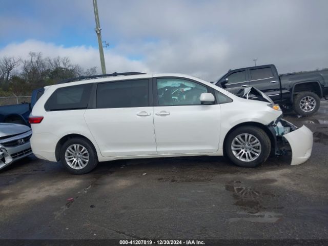 5TDYZ3DC5HS783453 Toyota Sienna Xle 8 Passenger