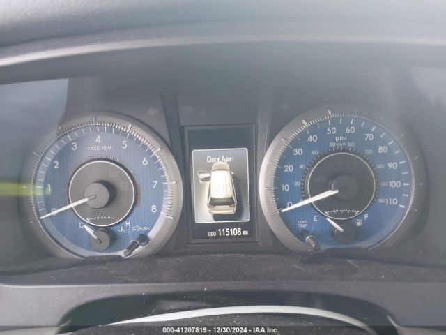 5TDYZ3DC5HS783453 Toyota Sienna Xle 8 Passenger