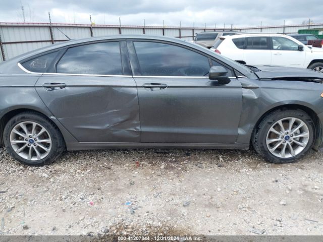 3FA6P0HD6HR299637 Ford FUSION SE