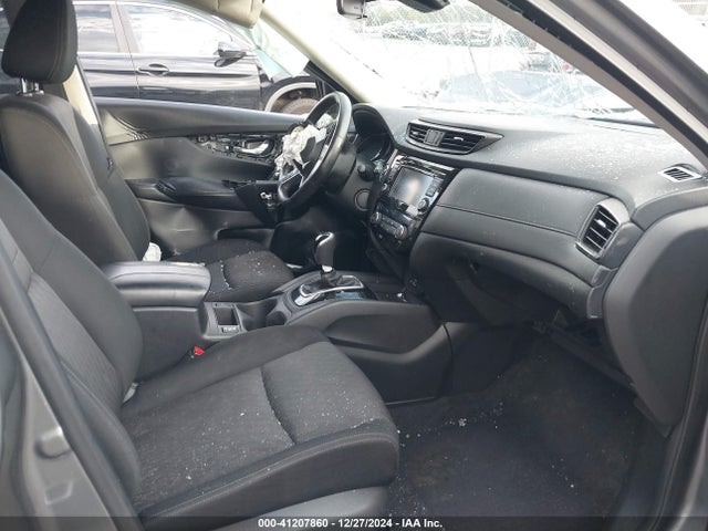 JN8AT2MV1KW390236 Nissan ROGUE SV