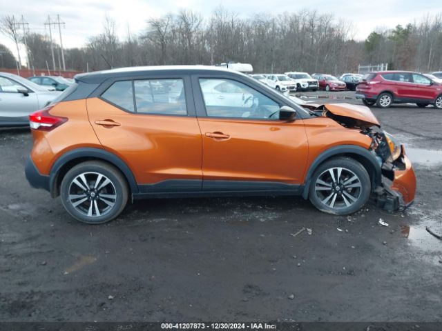 3N1CP5CUXJL526793 Nissan KICKS SV