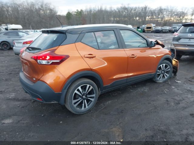 3N1CP5CUXJL526793 Nissan KICKS SV
