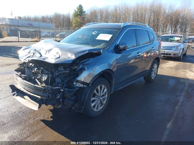 Nissan ROGUE SV 2018 JN8AT2MVXJW312617 Image 2