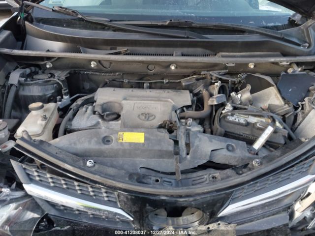 2T3BFREV9EW160185 Toyota RAV4 LE