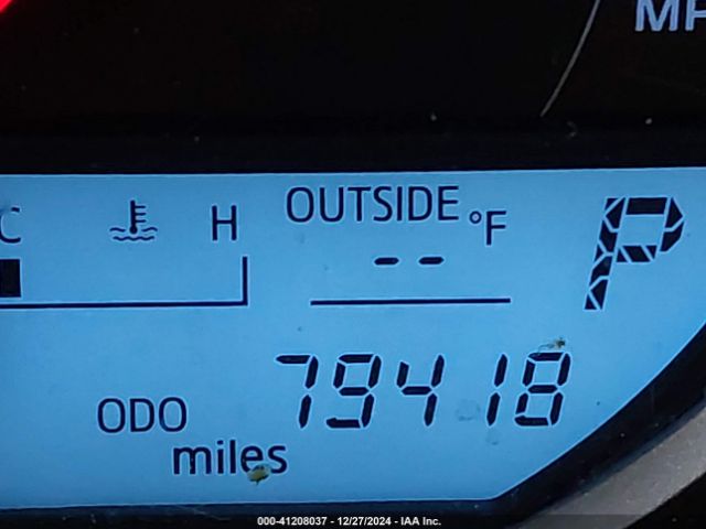 2T3BFREV9EW160185 Toyota RAV4 LE