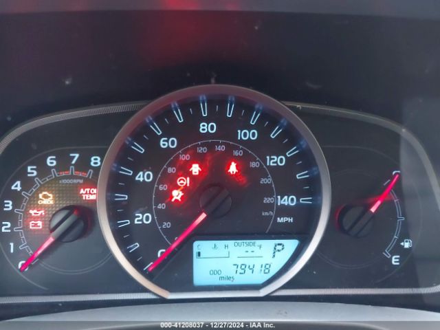 2T3BFREV9EW160185 Toyota RAV4 LE