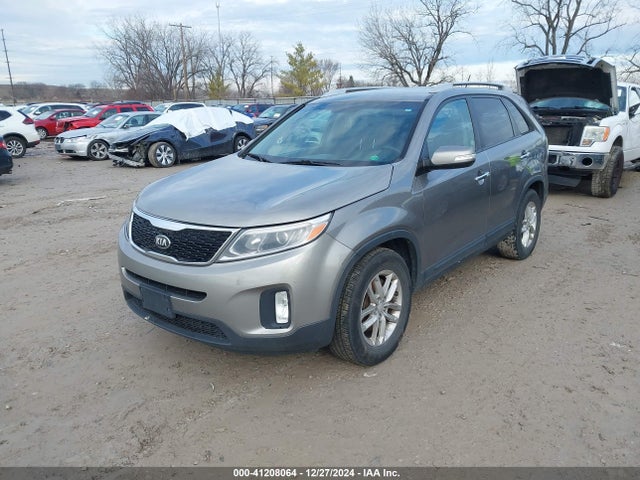 KIA SORENTO LX 2014 5XYKT3A62EG474361 Image 2
