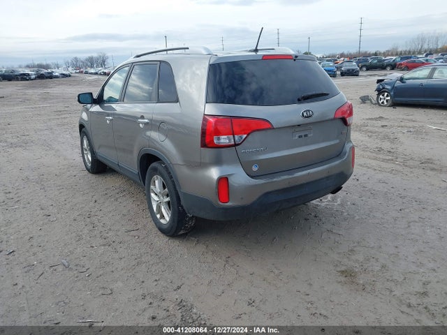 KIA SORENTO LX 2014 5XYKT3A62EG474361 Image 3