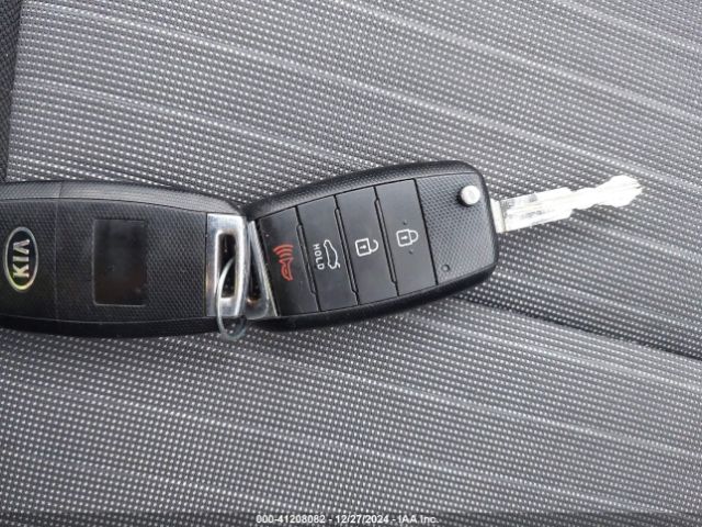 KNAFX4A80E5061938 KIA FORTE EX