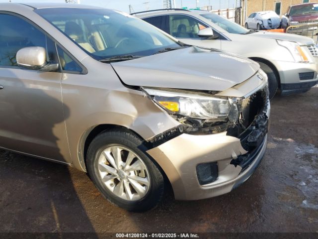 KNDMB5C18F6067710 KIA SEDONA LX