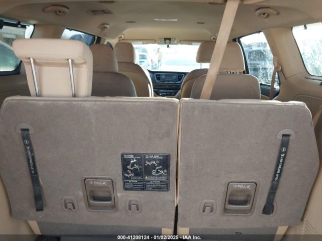 KNDMB5C18F6067710 KIA SEDONA LX