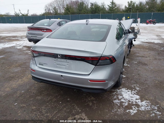 Honda ACCORD EX 2024 1HGCY1F35RA075055 Image 4