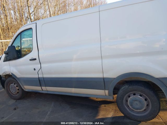 1FTYE1YM1GKA21679 Ford Transit-150