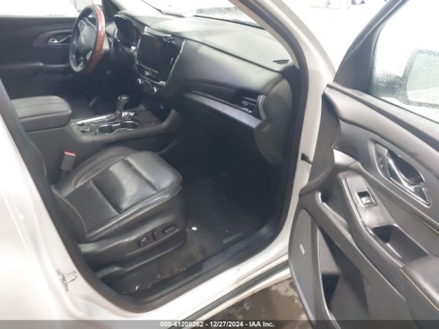 1GNEVKKW6KJ131135 Chevrolet Traverse Premier