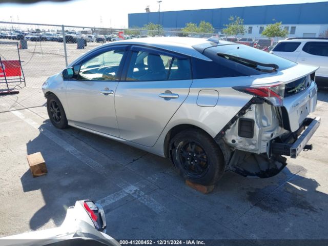 JTDKARFU9G3022141 Toyota Prius Three Touring