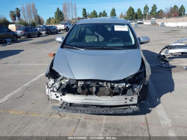 JTDKARFU9G3022141 Toyota Prius Three Touring