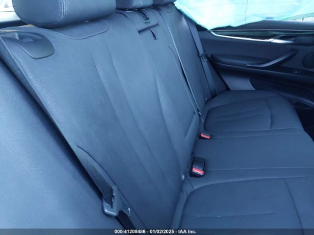 2018 BMW X5 5UXKR0C56J0X97439 Photo 7