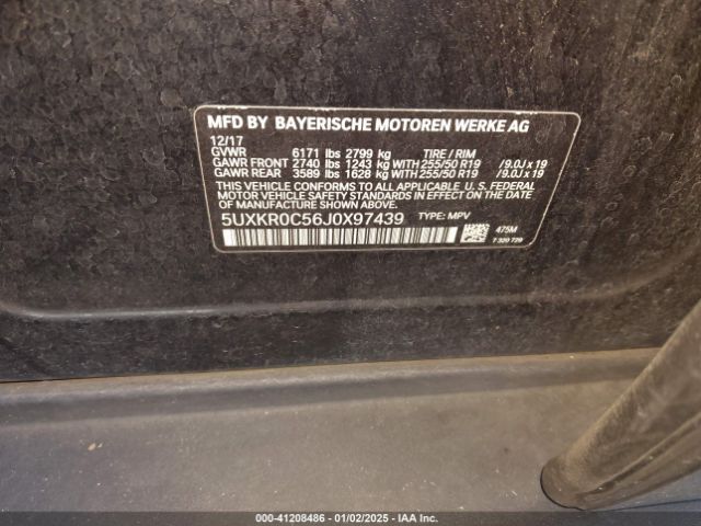 2018 BMW X5 5UXKR0C56J0X97439 Photo 8