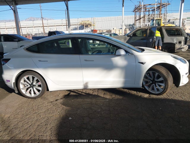 Tesla MODEL 3 2019 5YJ3E1EA7KF437908 Image 12