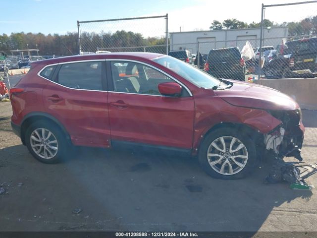 JN1BJ1CR6JW203188 Nissan Rogue Sport S