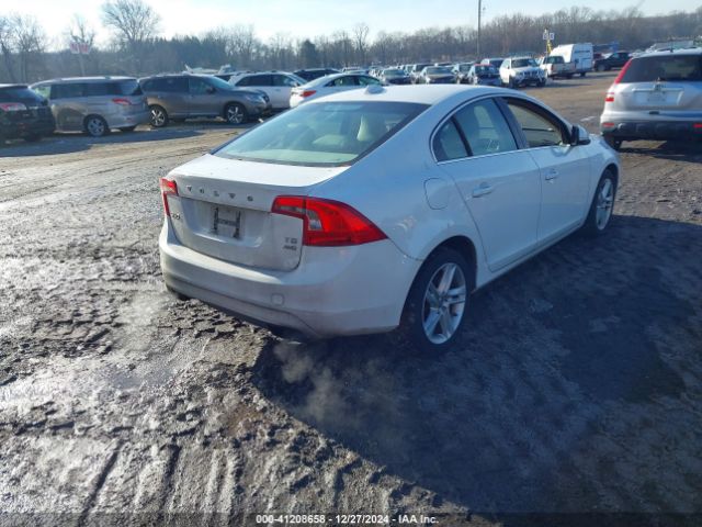 YV1612TB8F1317957 Volvo S60 T5 Premier
