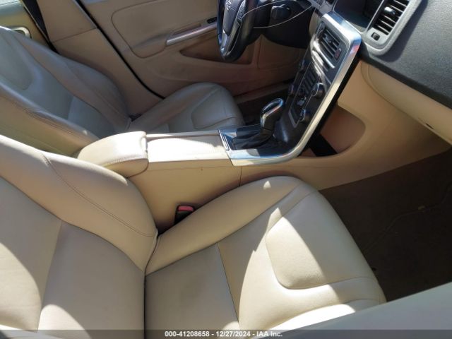 YV1612TB8F1317957 Volvo S60 T5 Premier