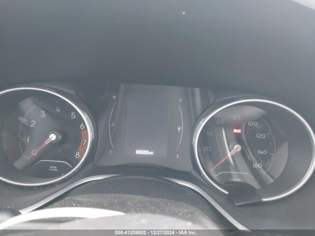 3C4NJDBB2JT307182 Jeep Compass Latitude