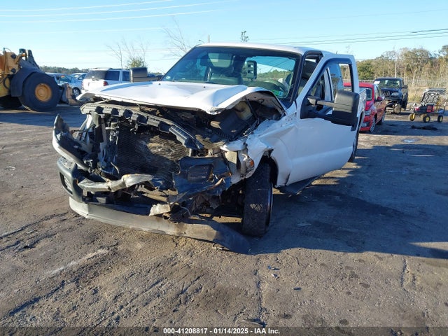 Ford F-250 Xl 2015 1FT7X2B61FEC99694 Image 2