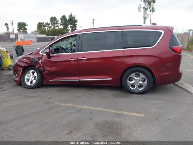 2C4RC1L73JR230166 Chrysler Pacifica