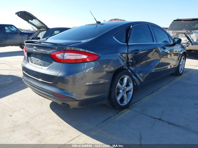 Ford FUSION S 2016 3FA6P0G70GR245860 Image 4