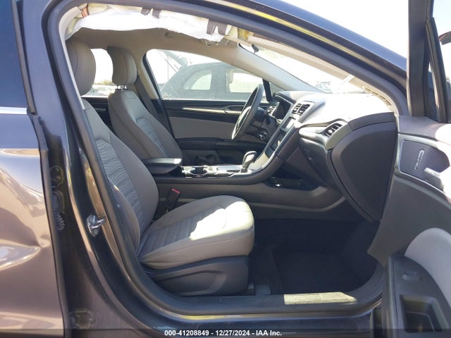 Ford FUSION S 2016 3FA6P0G70GR245860 Image 5