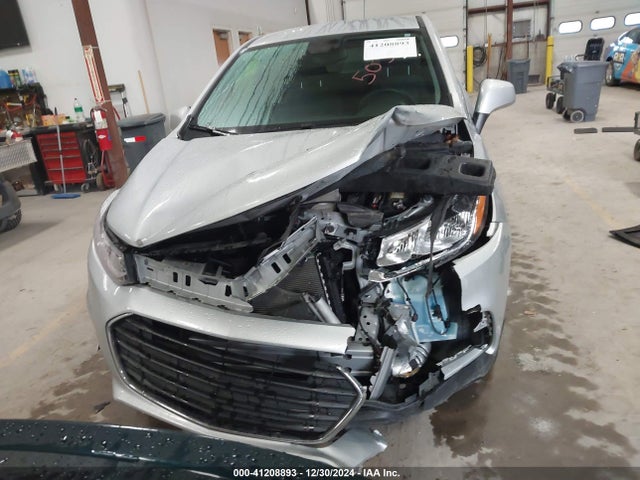Chevrolet TRAX LS 2022 KL7CJNSM5NB550309 Image 12