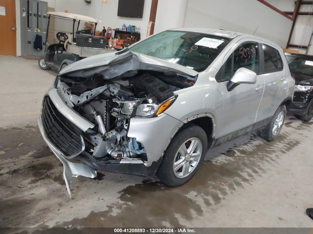Chevrolet TRAX LS 2022 KL7CJNSM5NB550309 Image 2