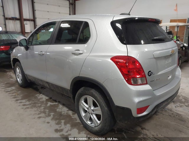 Chevrolet TRAX LS 2022 KL7CJNSM5NB550309 Image 3