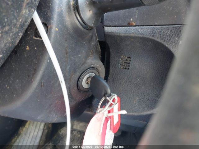 5YFBURHE9FP300023 Toyota Corolla Le Plus