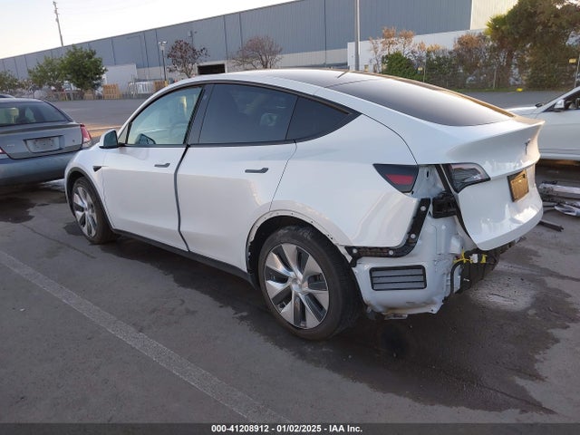 2021 TESLA MODEL Y 5YJYGDEE5MF096676 Photo 2