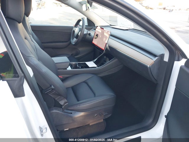2021 TESLA MODEL Y 5YJYGDEE5MF096676 Photo 4