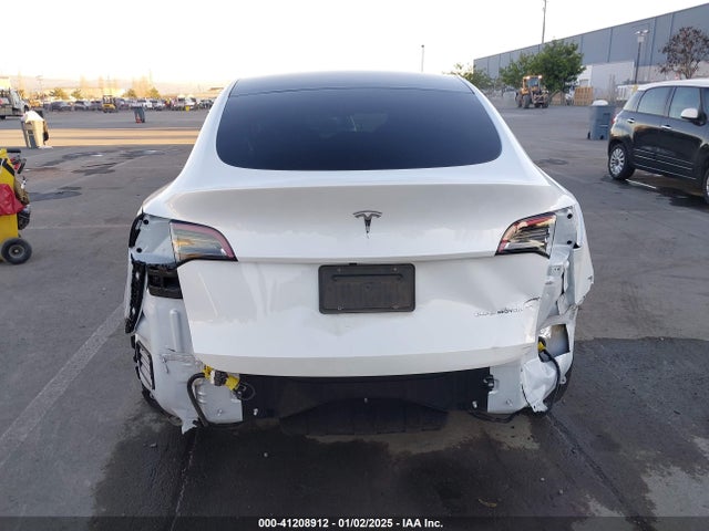 2021 TESLA MODEL Y 5YJYGDEE5MF096676 Photo 5