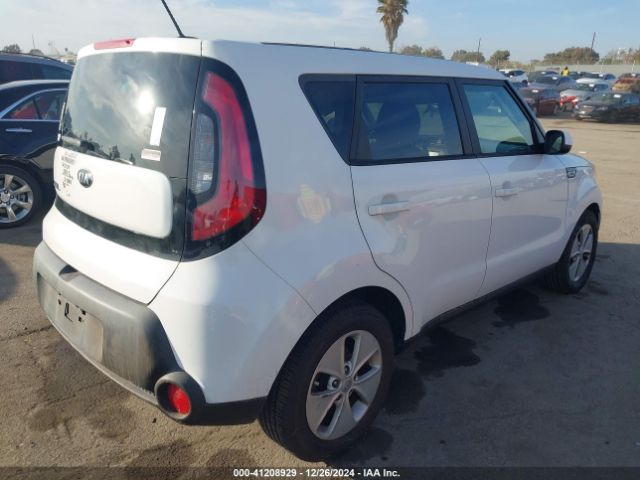KNDJN2A27G7392185 KIA Soul