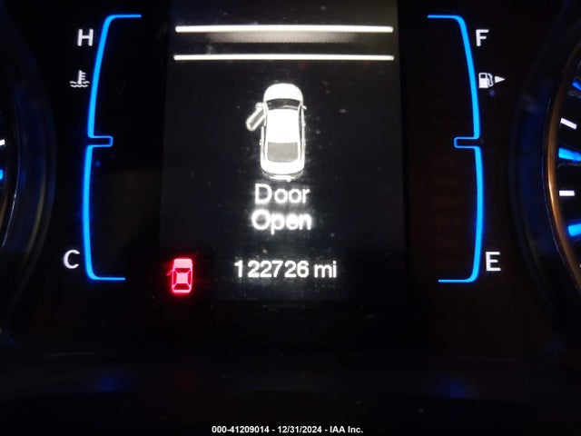 Chrysler 200 Limited 2015 1C3CCCAB8FN710379 Image 16