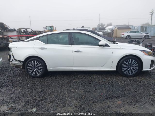 1N4BL4DV3PN382606 Nissan ALTIMA SV