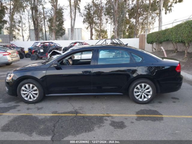 1VWAT7A32FC024656 Volkswagen Passat 1.8t Wolfsburg Edition
