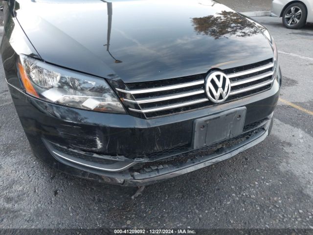 1VWAT7A32FC024656 Volkswagen Passat 1.8t Wolfsburg Edition