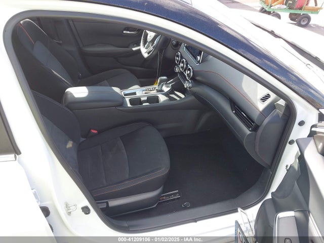 Nissan SENTRA SR 2023 3N1AB8DV7PY303833 Image 5