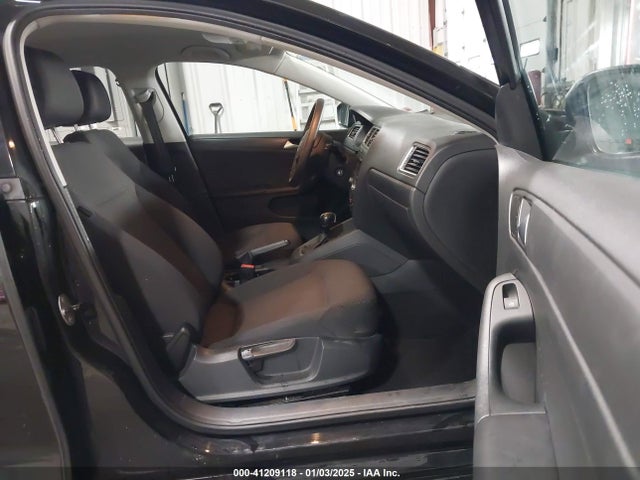 3VW2K7AJ9EM440805 Volkswagen JETTA S
