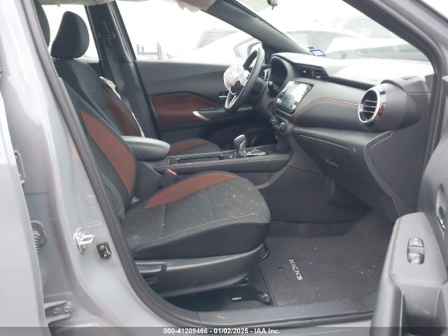 3N1CP5DV0RL478689 Nissan KICKS SR
