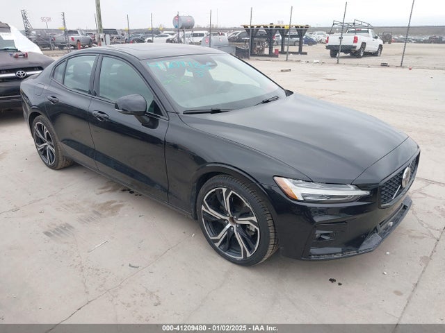 Volvo S60 Core 2024 7JRL12FK5RG294242 Image 1