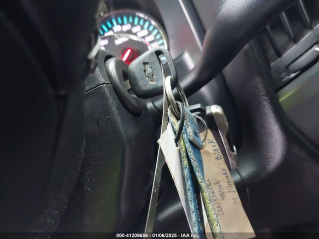 1GCVKRECXEZ416633 Chevrolet Silverado 1500 2lt